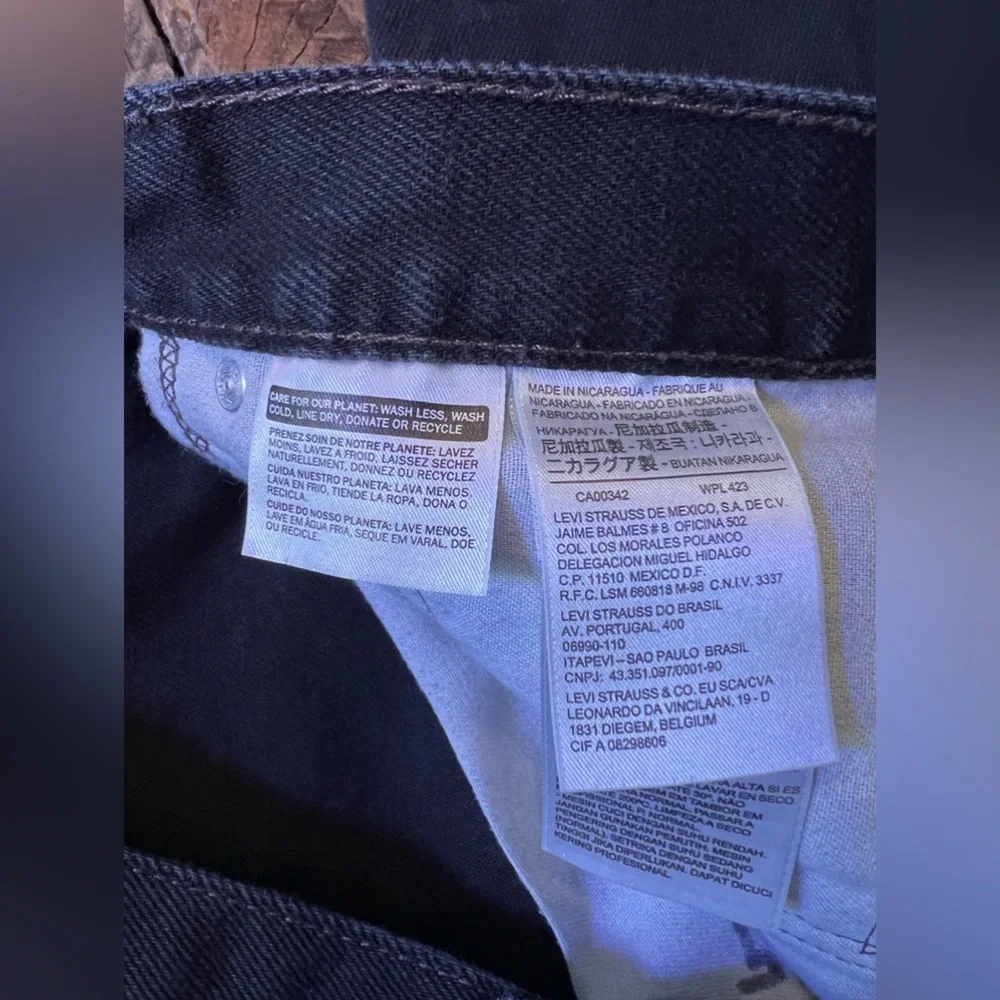 Levi Strauss & Co 505 straight fit. 46x34 black